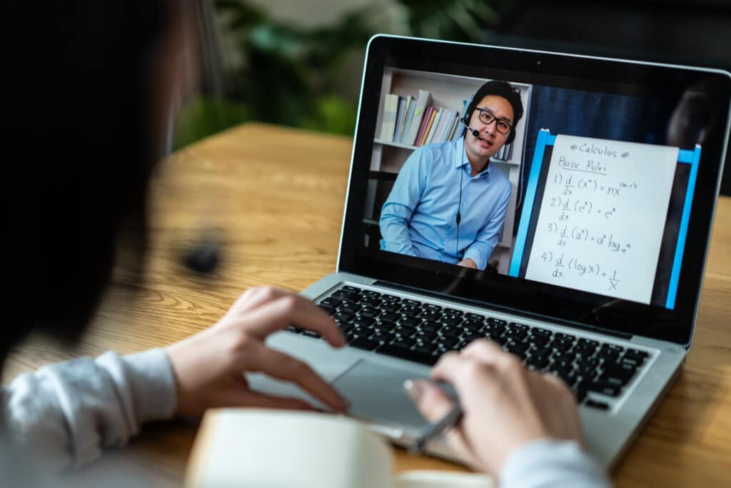 caucasian-young-girl-student-learning-from-the-flipped-classroom-lecture