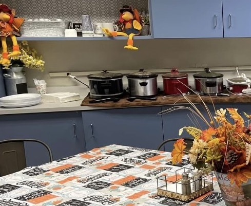 teacher appreciation thanksgiving table