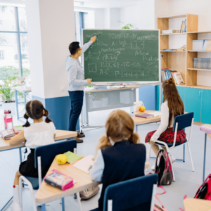 Teacher teaching students.